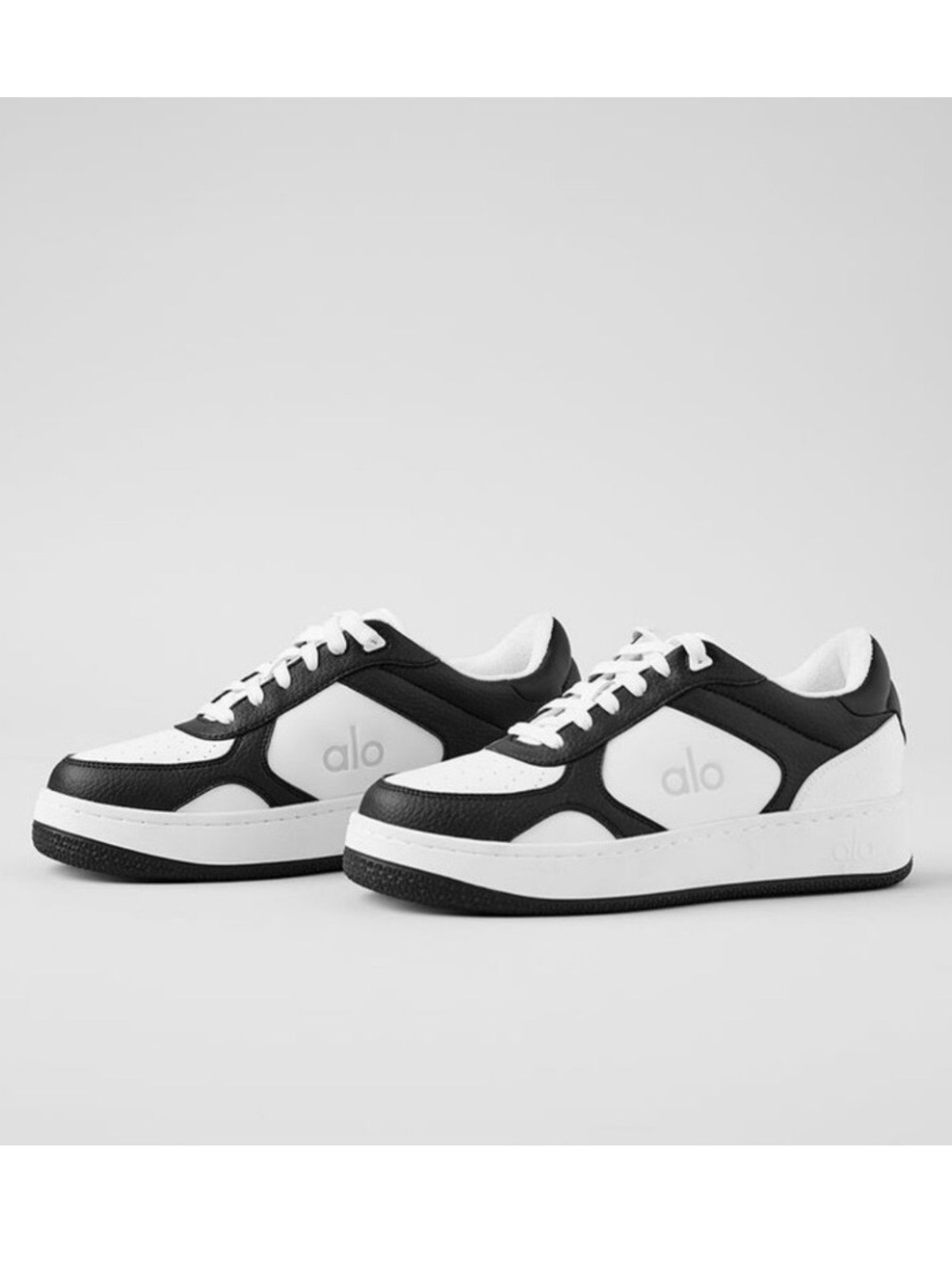 ALO Yoga Men’s Black & White Low-Top Sneakers
